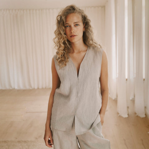 Anne-mi-Billie Waistcoat Oatmeal-Norway Designs