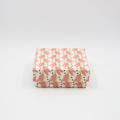 Bungalow-Gaveeske Kvadrat Lav Naya Hvit/Rosa Small-Norway Designs