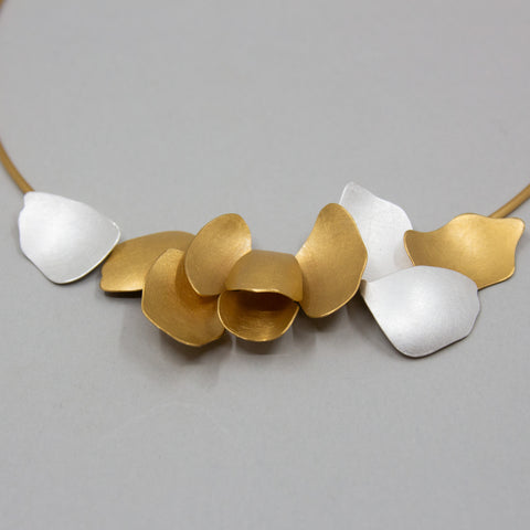 Deco Echo - Orchid Halssmykke Forgylt Sølv  - Norway Designs