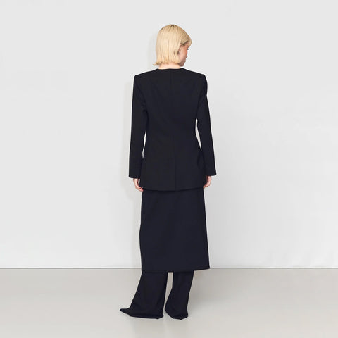 ESP Structure Blazer i sort ull og Clean Wrap Skirt
