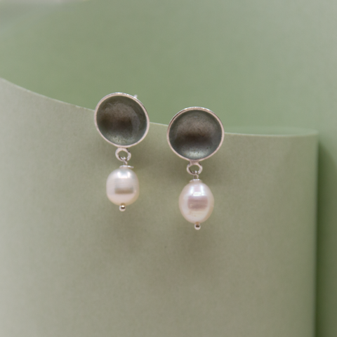 Embla-Boble ørepynt m/Perle Ny Grå-Norway Designs