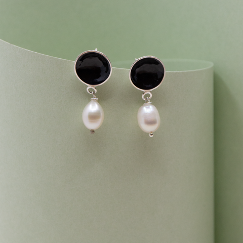 Embla-Boble Ørepynt m/Perle Sort-Norway Designs