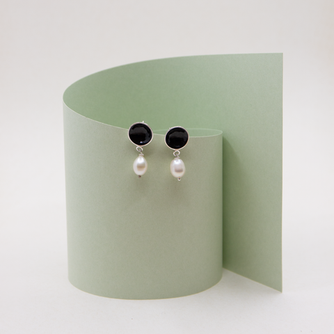 Embla-Boble Ørepynt m/Perle Sort-Norway Designs