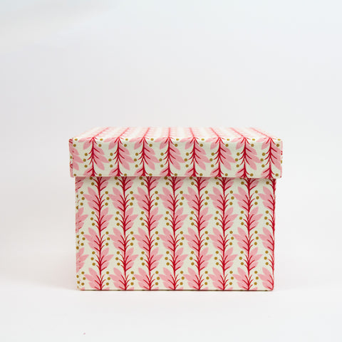 Bungalow-Gaveeske Kvadrat Høy Naya Scarlet Small-Norway Designs