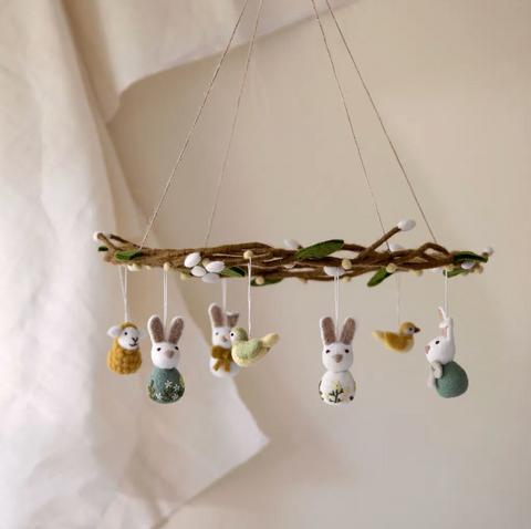 Gry & Sif-Påskepynt Kanin med Blomster Liten Grønn-Norway Designs