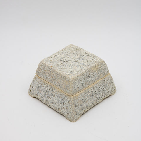 Guri Sandvik-Boks Stengods Glasert 14-Norway Designs