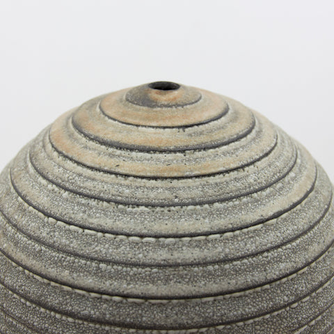 Henrik Rasmussen - Kulevase Stengods Grå Riller - Norway Designs