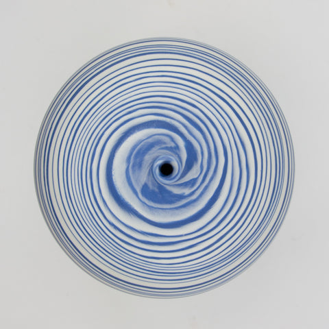 Henrik Rasmussen - Vase Hvit/Blå Striper - Norway Designs