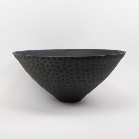 Henrik Rasmussen-Skål Stengods Sort m/Prikker Ø35cm-Norway Designs