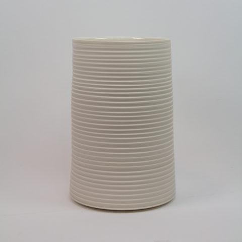 Henrik Rasmussen-Vase Sylinder Porselen Riller 1-Norway Designs
