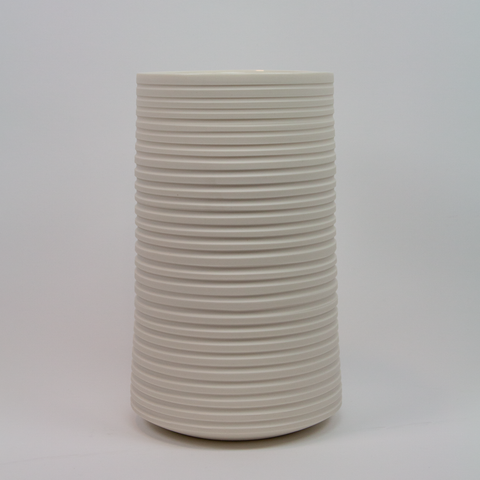 Henrik Rasmussen-Vase Sylinder Porselen Riller 2 porselen-Norway Designs