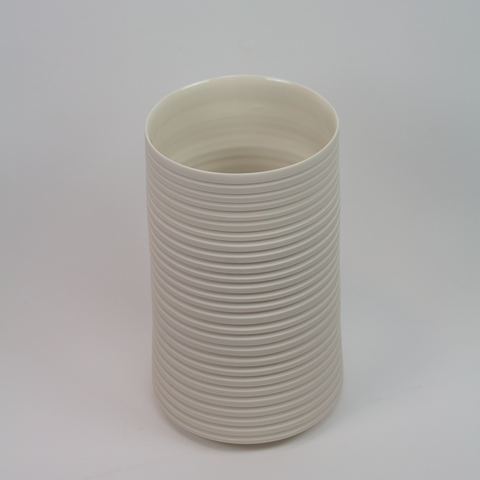 Henrik Rasmussen-Vase Sylinder Porselen Riller 2 porselen-Norway Designs