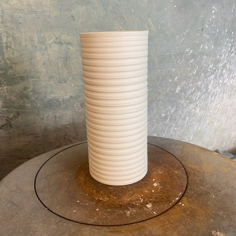 Henrik Rasmussen-Vase Sylinder Porselen Riller H20cm-Norway Designs
