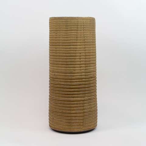 Henrik Rasmussen-Vase Sylinder Riller Sandgul-Norway Designs