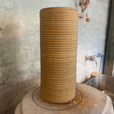 Henrik Rasmussen-Vase Sylinder Riller Sandgul-Norway Designs