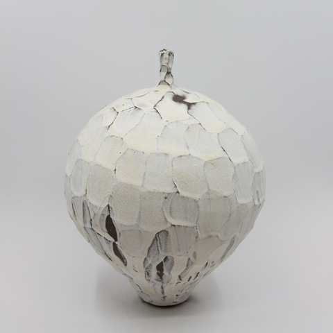 Vase m/Hals Fasetter Hvit fra Henrik Rasmussen