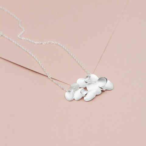 Kaja Gjedebo-Lilypond Anheng m/Kjede Stort Sølv-Norway Designs