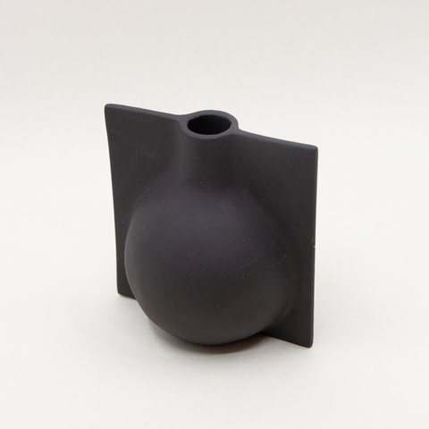 Karin Amdal-Vase Firkant Liten Stengods Sort-Norway Designs