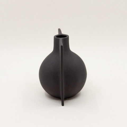 Karin Amdal-Vase Firkant Liten Stengods Sort-Norway Designs