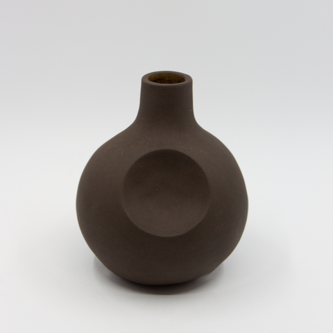 Elipse liten vase i sort stengods av Karin Amdal