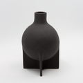 Karin Amdal-Vase Kryss Medium Stengods Sort-Norway Designs