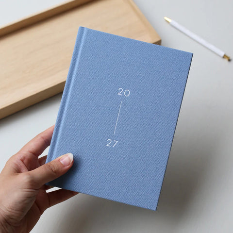 Kalender for 2027 tekstilbundet fra Kartotek Copenhagen