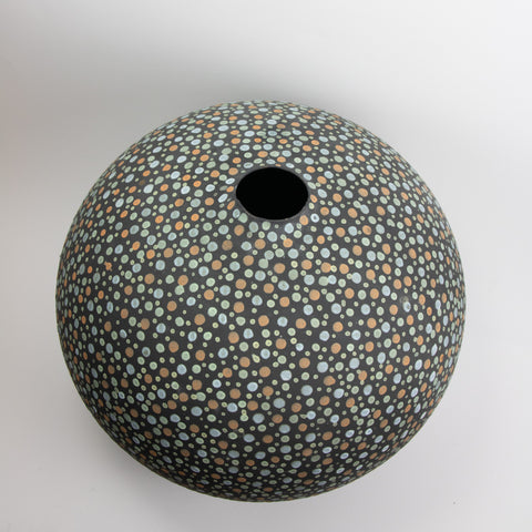 Henrik Rasmussen-Kulevase Sort/Prikker H27cm-Norway Designs