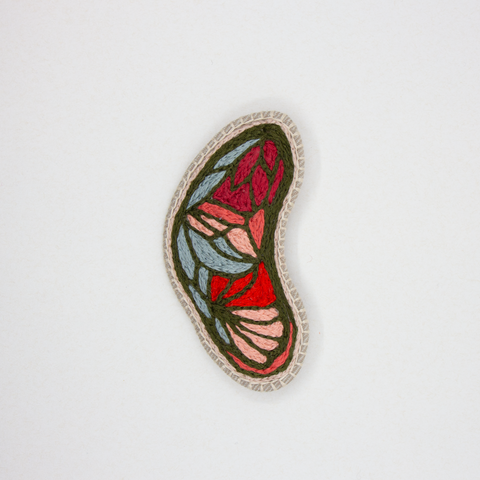 Lena W Herfindal-"Det Nære" Brosje 2-Norway Designs