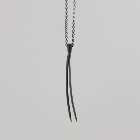 Linn Sigrid Bratland -Barnål Halssmykke Oksidert Sølv-Norway Designs