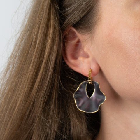 Nomade Store Ørepynt i Lilla Farge fra Linn Sigrid Bratland
