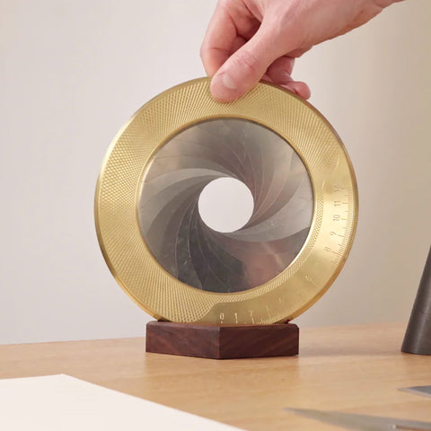 Makers Cabinet - Iris Sirkelverktøy Large - Norway Designs