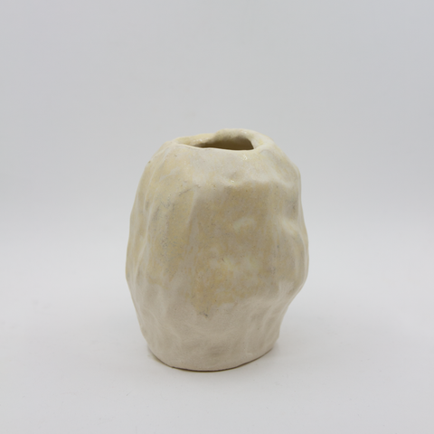 Marthine Spinnangr-Knopp Vase Stengods Sandgul-Norway Designs