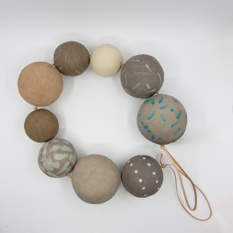 Mette Strøm-Veggsmykke Keramikk 8-Norway Designs