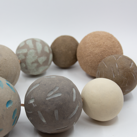 Mette Strøm-Veggsmykke Keramikk 8-Norway Designs