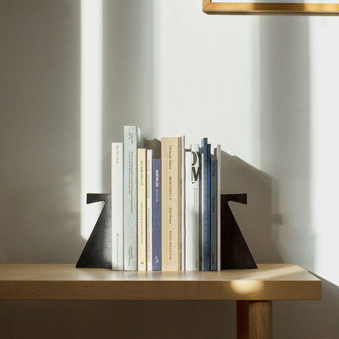 Nedre Foss-Laguz Bokstøtte-Norway Designs