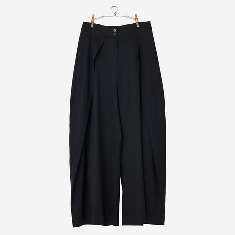 Nygårdsanna-Big Pleat Trousers-Norway Designs