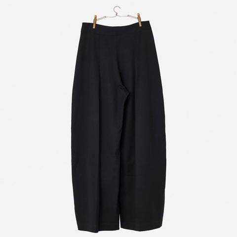 Nygårdsanna-Big Pleat Trousers-Norway Designs