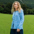 Rosemaling cardigan fra Oleana i merinoull og silke, glacier, blå