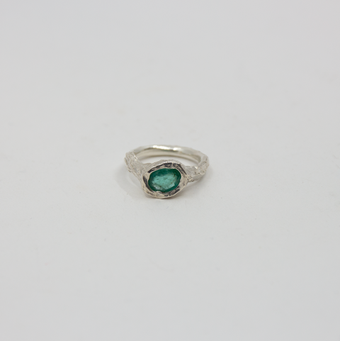P-S Jewellery-Flow Ring Smaragd/Sølv-Norway Designs