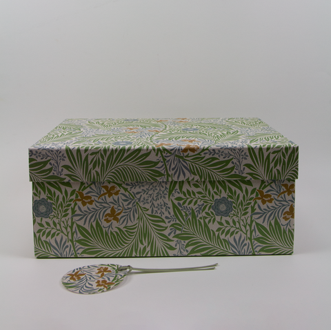 Penny Kennedy-Gaveeske Honeysuckle and Tulip Stor-Norway Designs