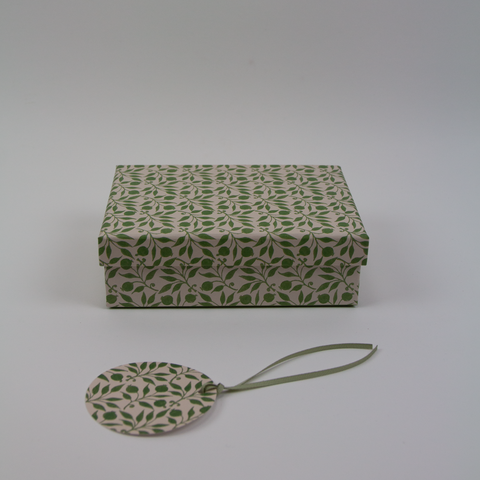 Penny Kennedy-Gaveeske Honeysuckle and Tulip Liten-Norway Designs