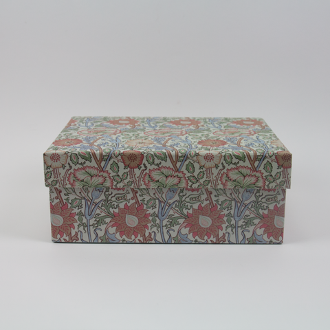 Penny Kennedy-Gaveeske Pink & Rose Medium -Norway Designs