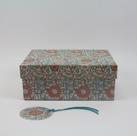 Penny Kennedy-Gaveeske Pink & Rose Medium -Norway Designs