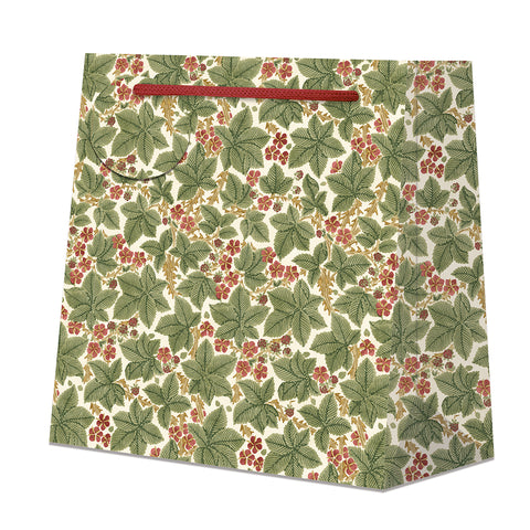 Penny Kennedy-Gavepose Stor Bramble-Norway Designs