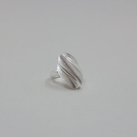 Quinn - Oval Ring Sølv - Norway Designs
