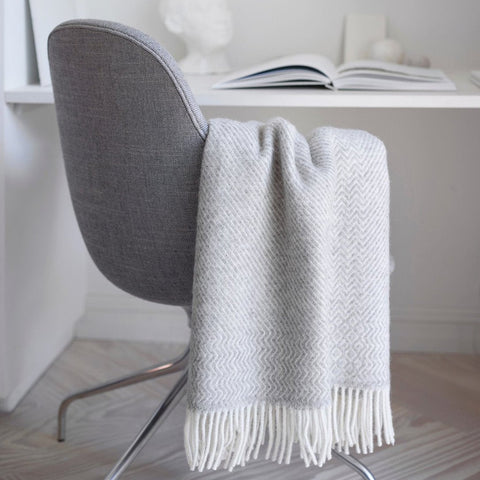 Røros Tweed - Kattefot Pledd Lys Grå - Norway Designs