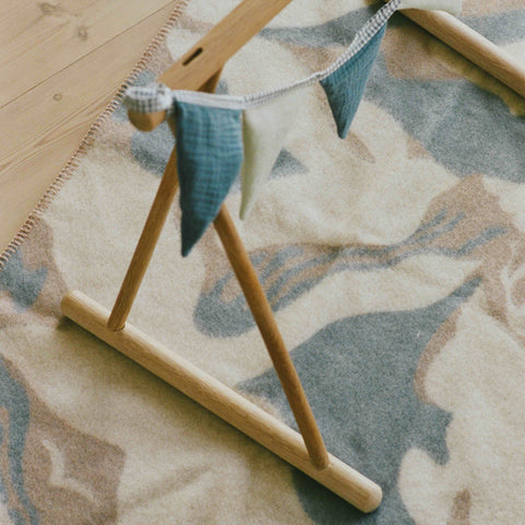Fulg Og Fisk Babypledd Grå/ Beige fra Røros Tweed