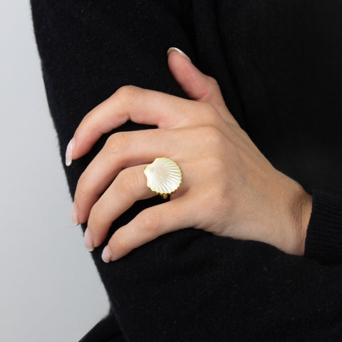 Opro - Skjell Ring Emalje Champagne - Norway Designs