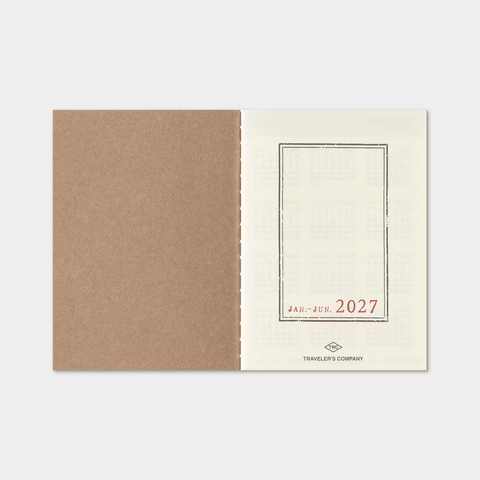 Passport Diary 2027 Uke Refill fra Traveler's Company