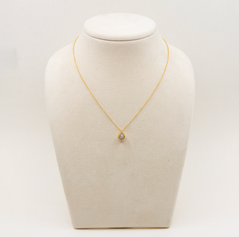 Ulrikke Vogt-Bud Floret Anheng m/Kjede Forgylt/Månesten-Norway Designs